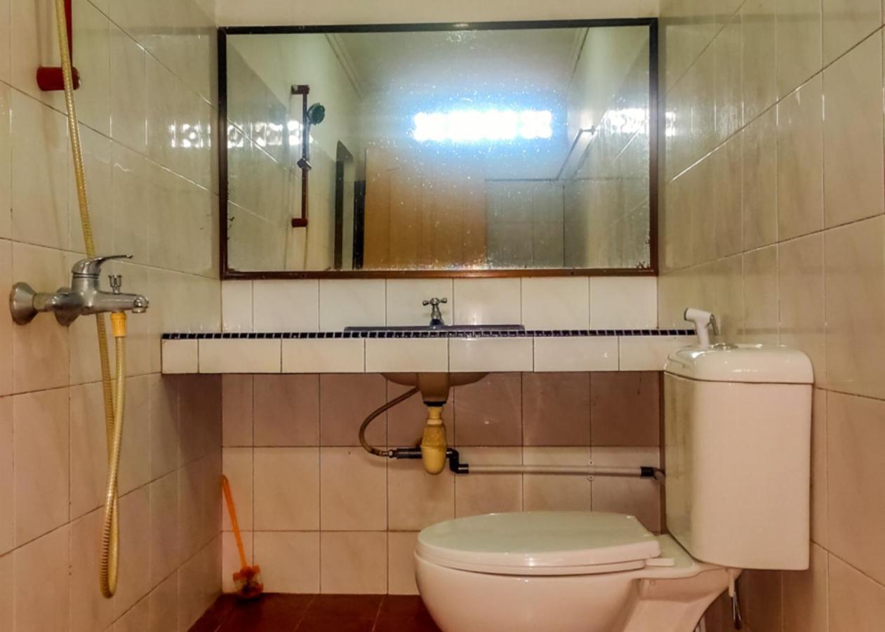 Oyo 3372 Hotel Pelita Terang Нагоя Екстериор снимка