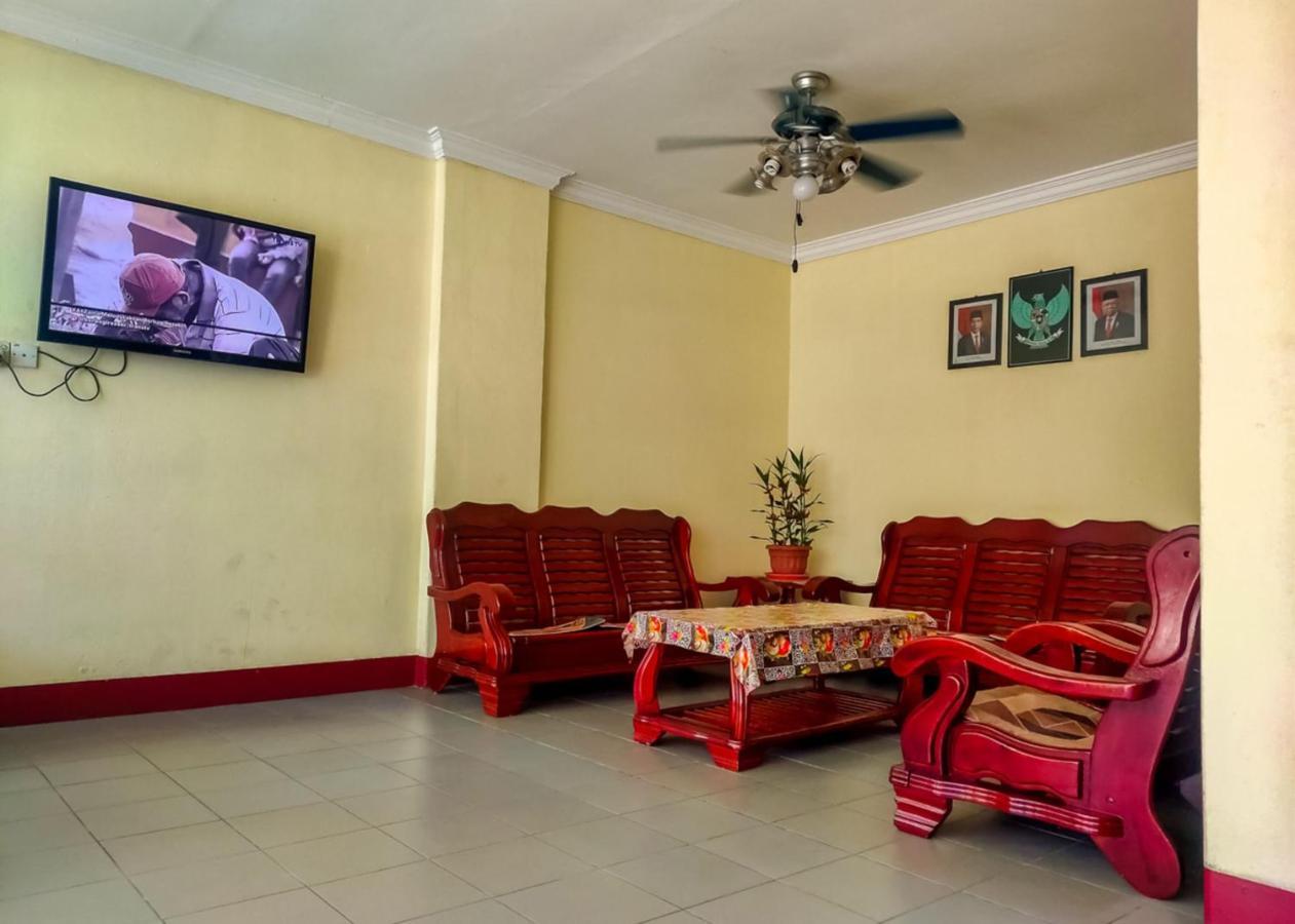 Oyo 3372 Hotel Pelita Terang Нагоя Екстериор снимка