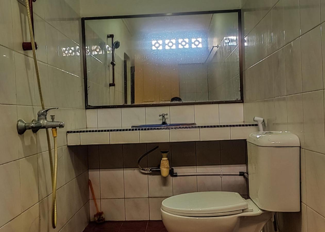 Oyo 3372 Hotel Pelita Terang Нагоя Екстериор снимка