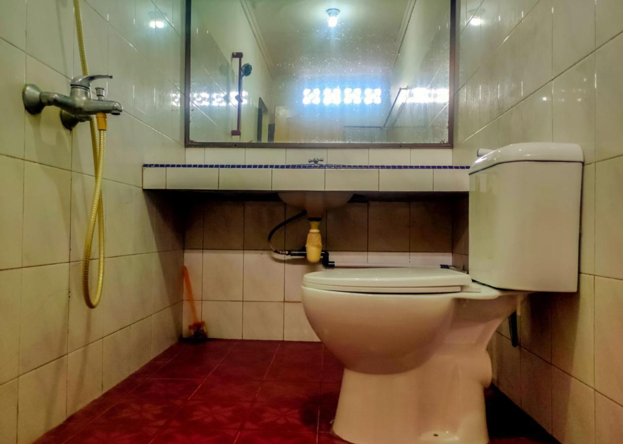 Oyo 3372 Hotel Pelita Terang Нагоя Екстериор снимка